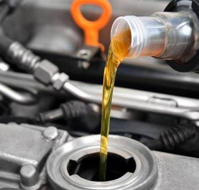 更換機油品牌清洗發動機嗎?90%的車主都做